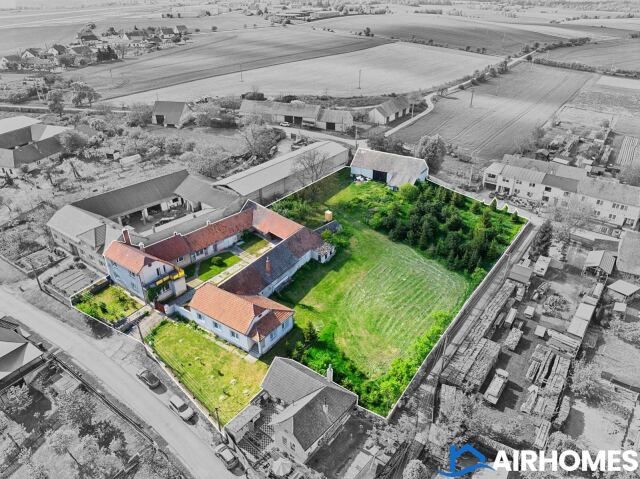 Prodej usedlosti 370 m², pozemek 5500 m², Sedlec